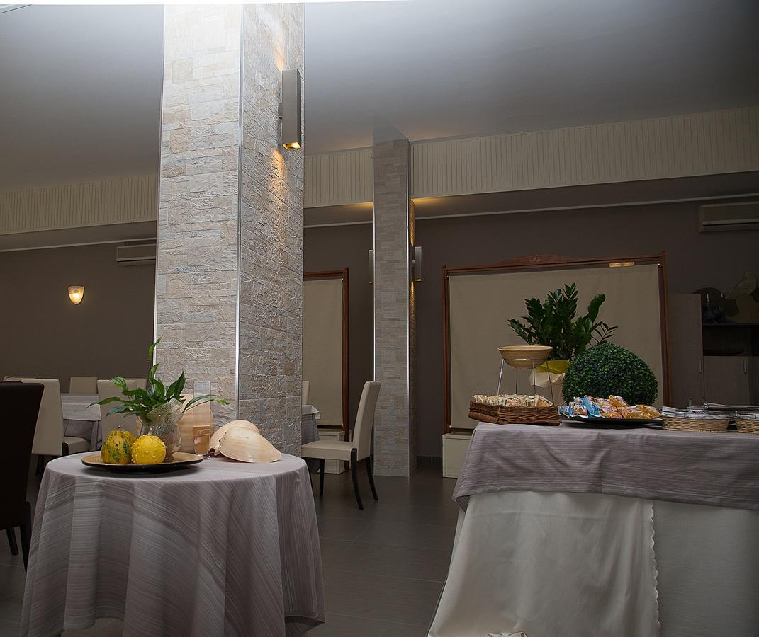 Hotel Umberto Rosolina Mare Esterno foto