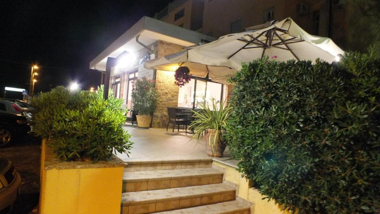 Hotel Umberto Rosolina Mare Esterno foto